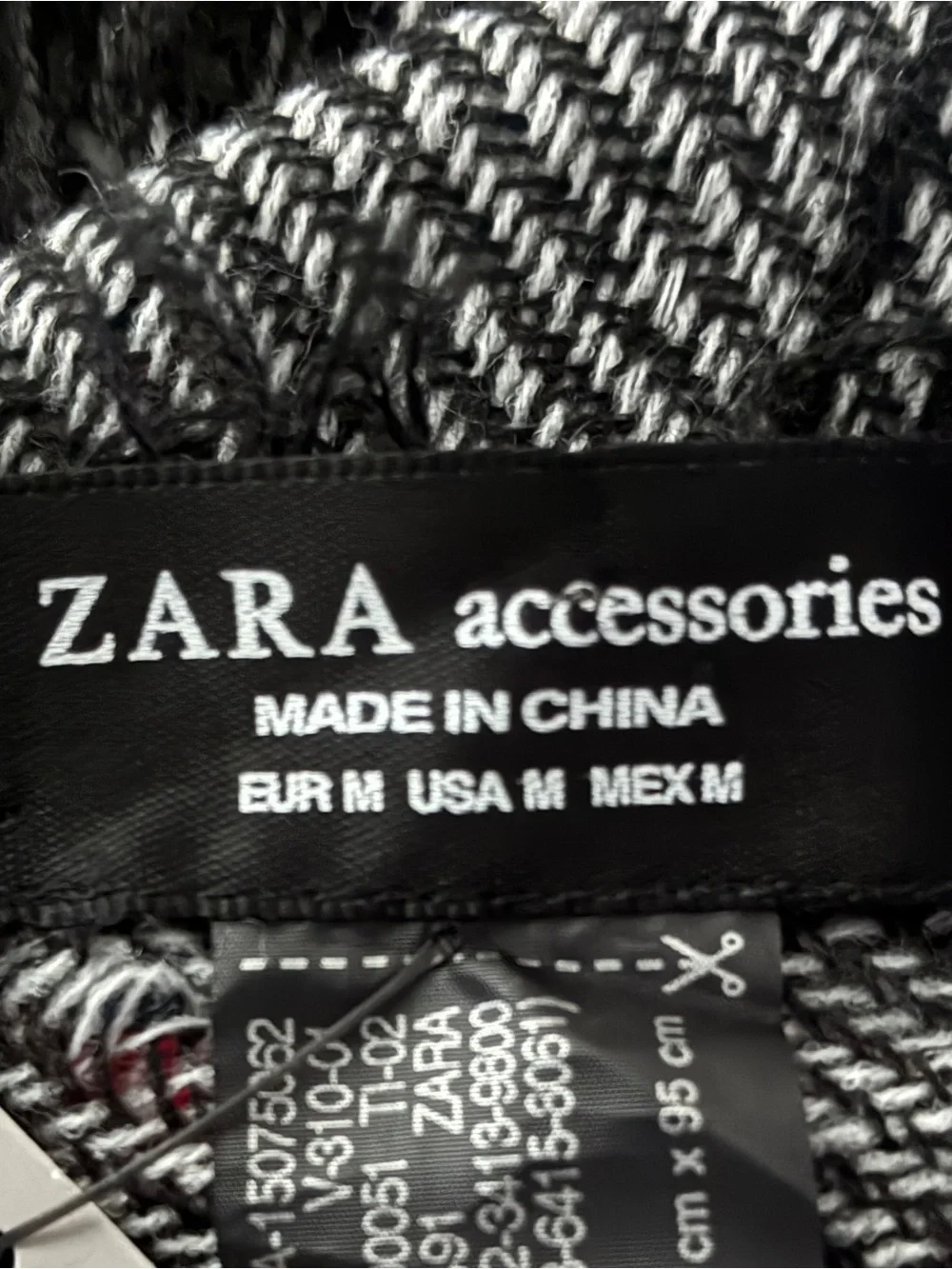 NWT ZARA Oversized Plaid Blanket Scarf Wrap Black Gray Red Tartan Scarf/Shawl
